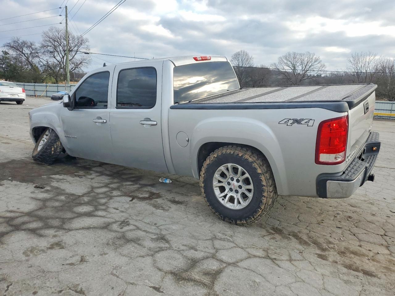 2010 GMC SIERRA K1500 SLT photo 2