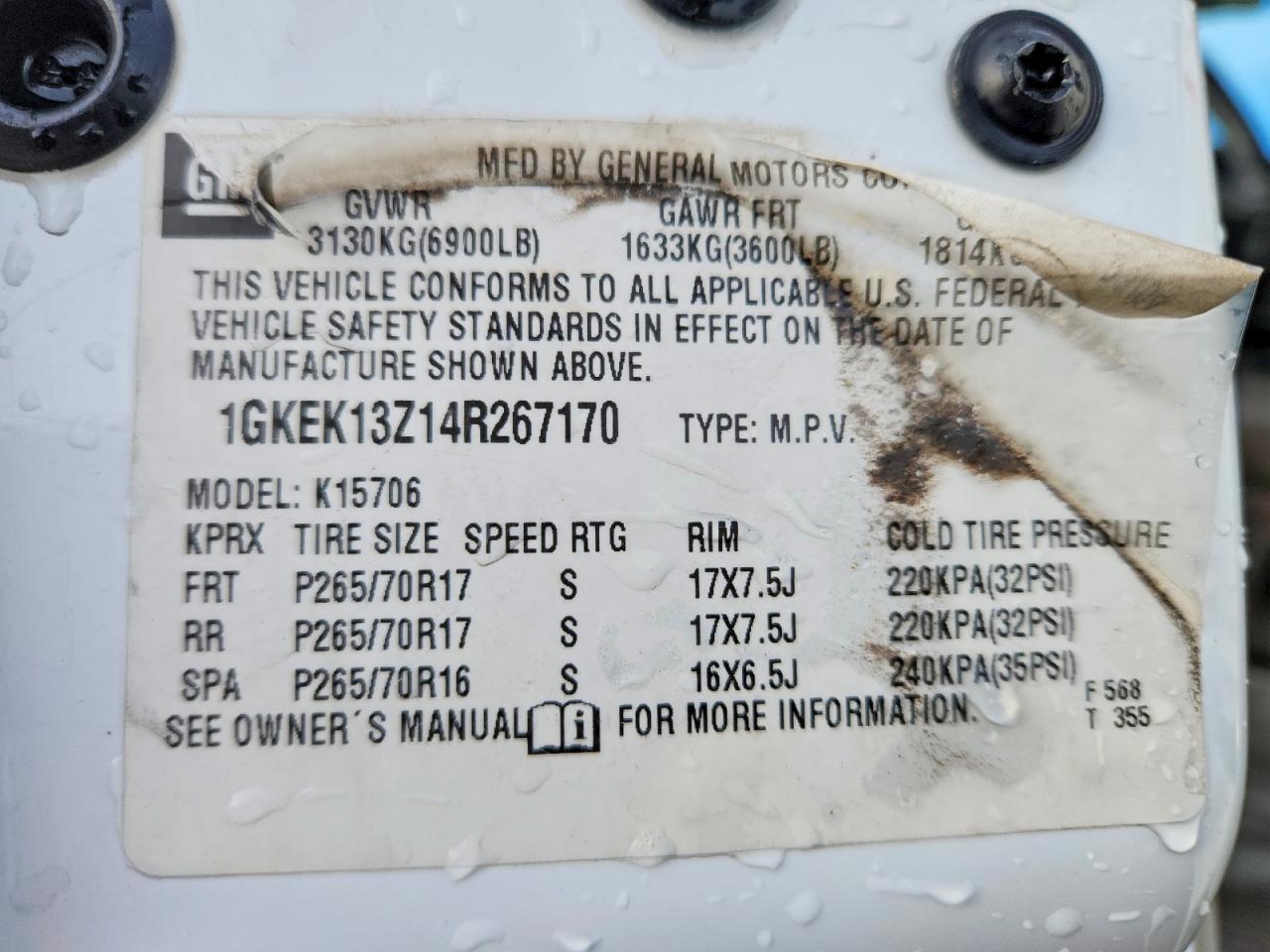 2004 GMC YUKON photo 13
