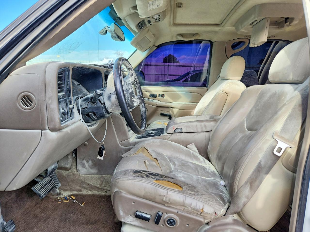 2004 GMC YUKON photo 7