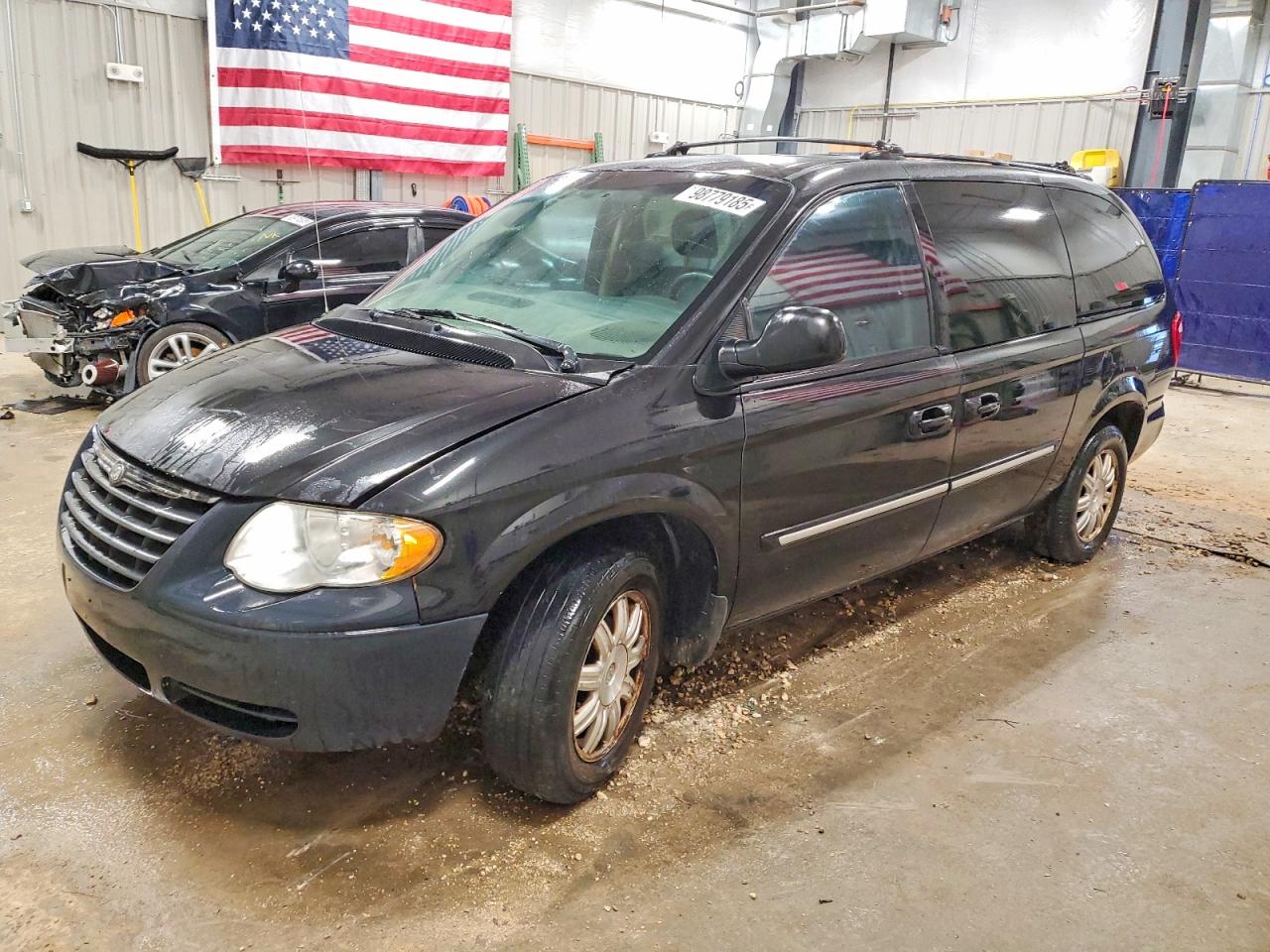 2005 CHRYSLER TOWN & COUNTRY