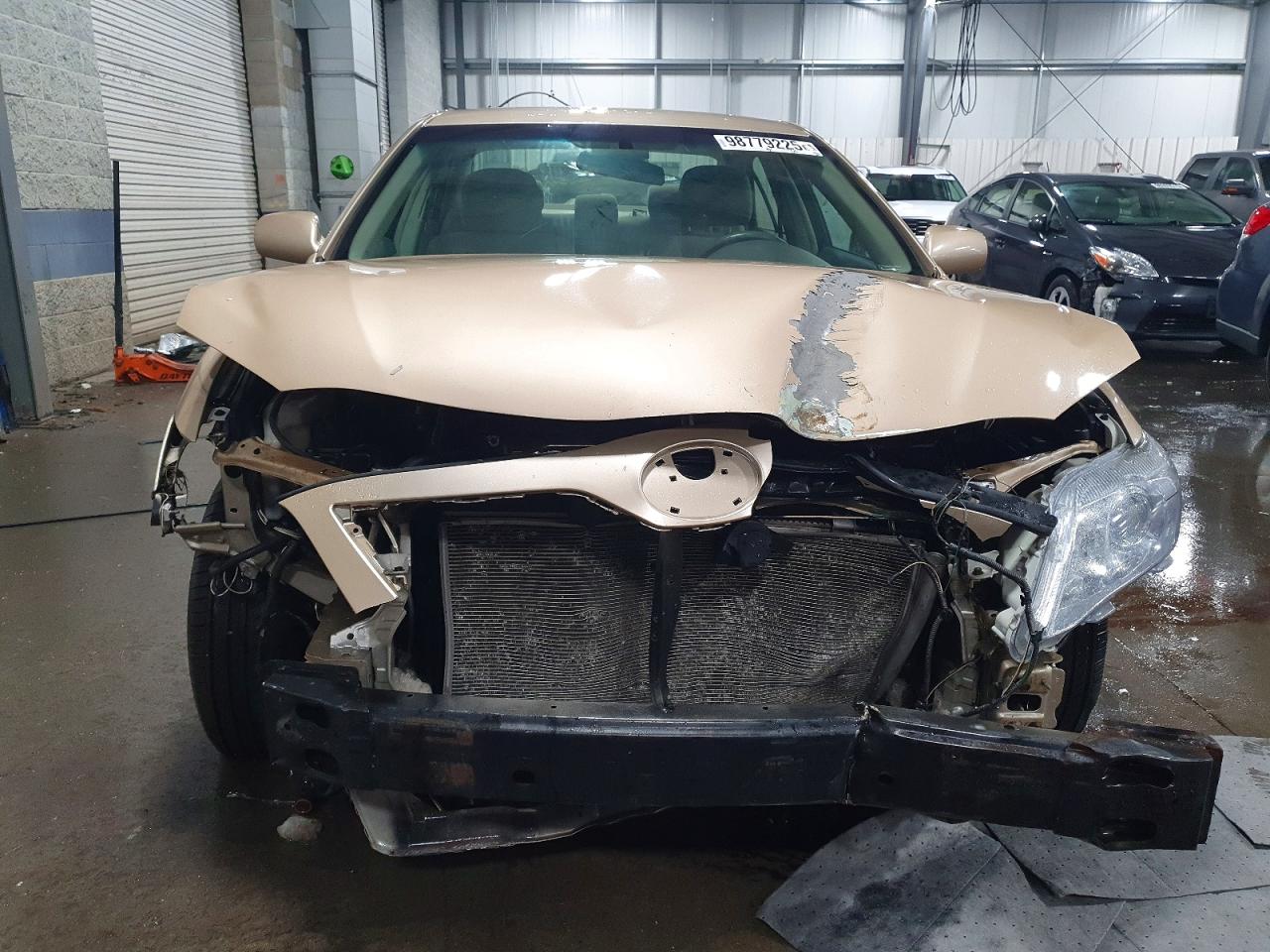 2010 TOYOTA CAMRY BASE photo 5