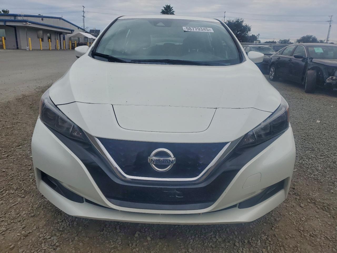 2021 NISSAN LEAF SV photo 5