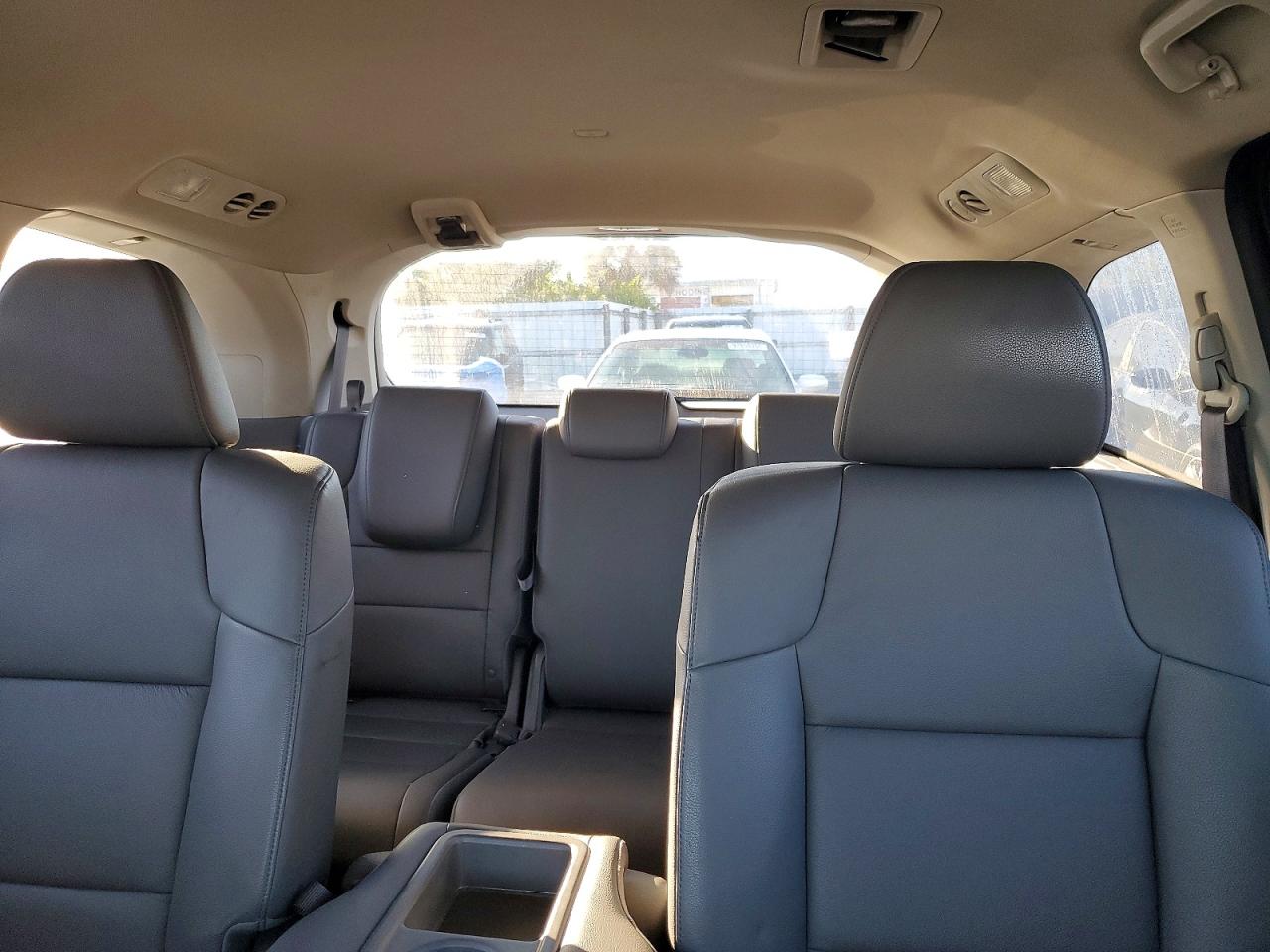 2016 HONDA ODYSSEY EXL photo 10