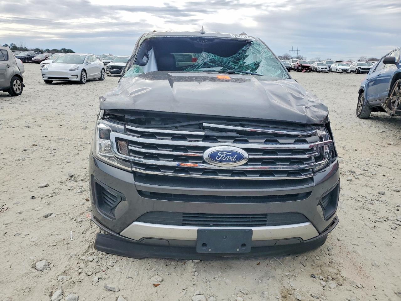 2018 FORD EXPEDITION XLT photo 5