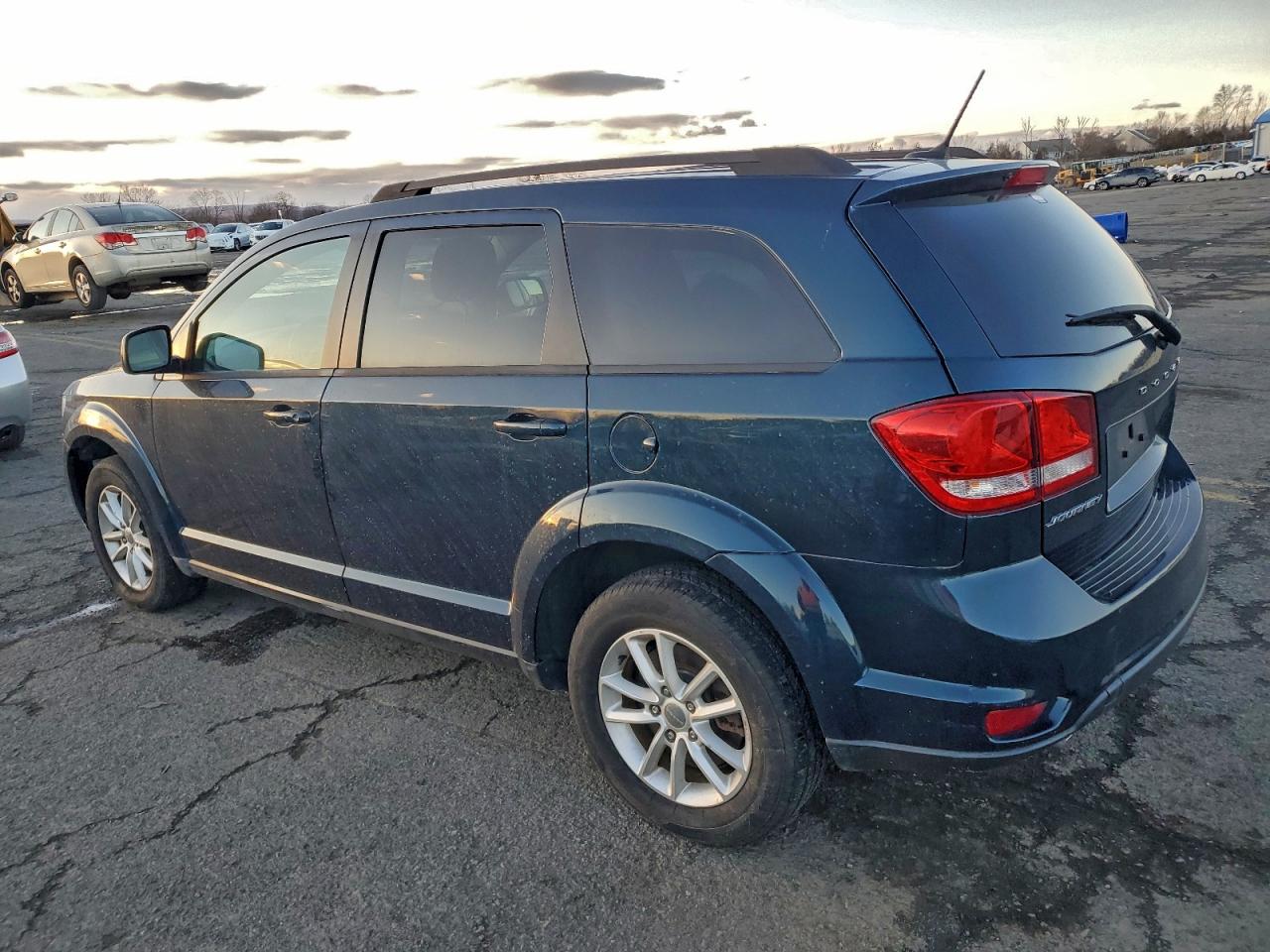 2015 DODGE JOURNEY SXT photo 2