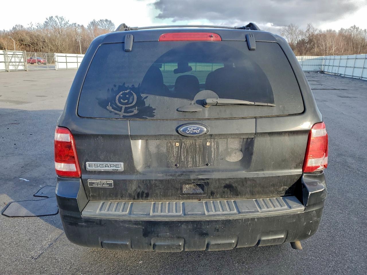 2011 FORD ESCAPE XLT photo 6
