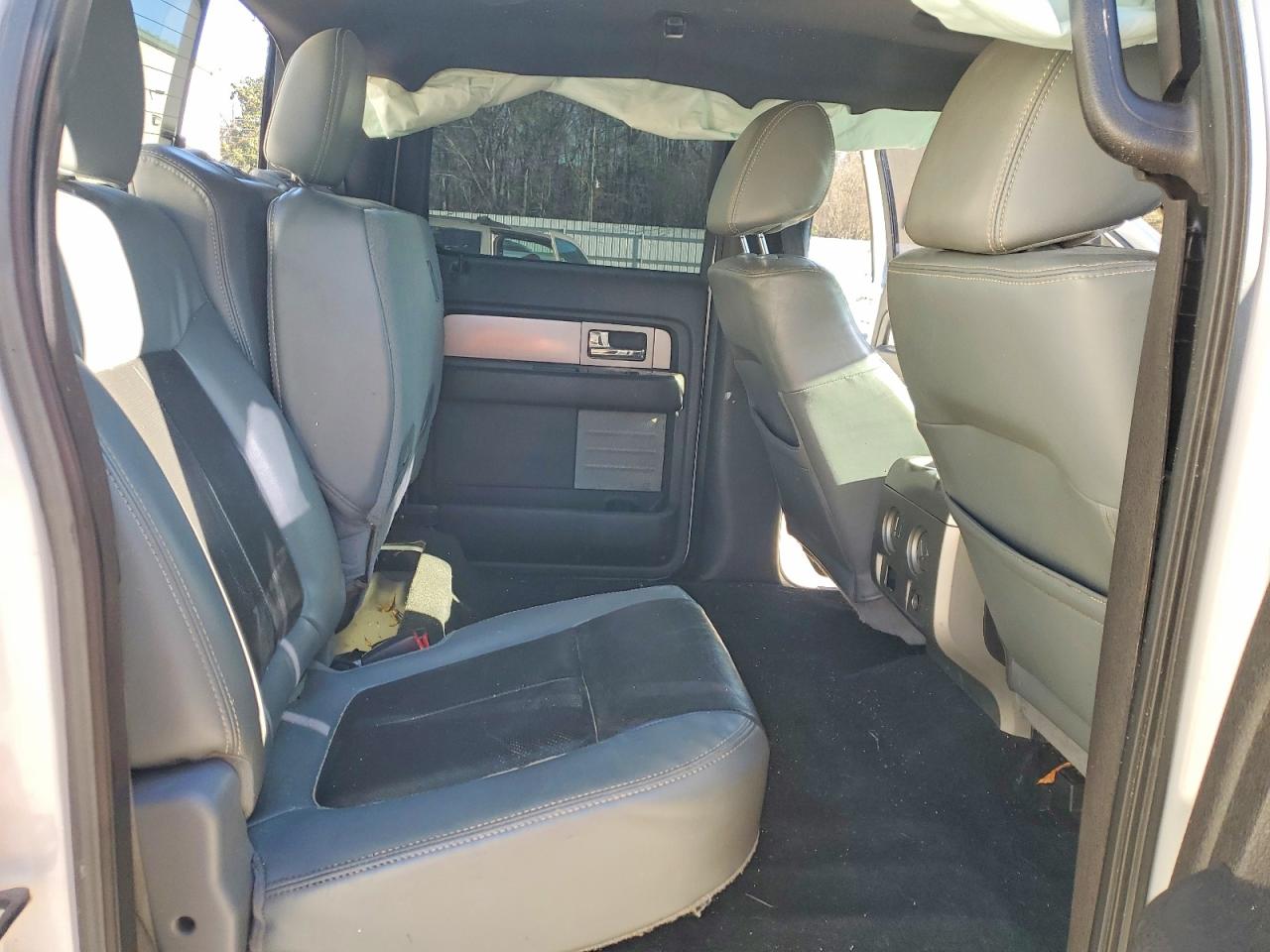 2011 FORD F150 photo 19