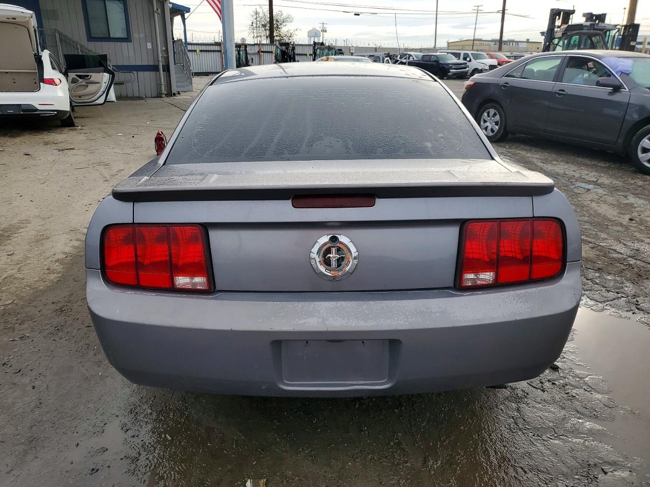 2007 FORD MUSTANG photo 6