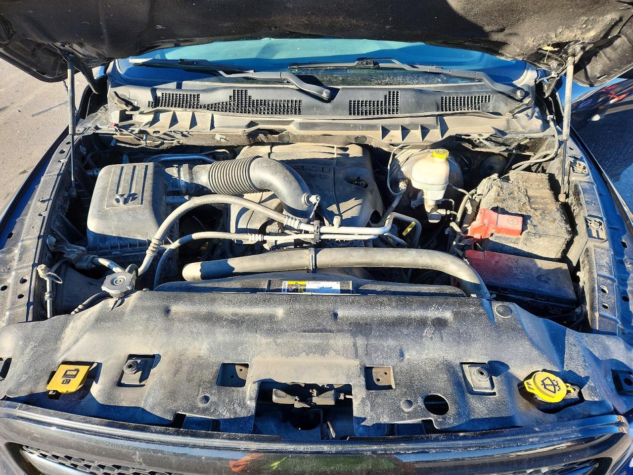 2016 RAM 1500 ST photo 11
