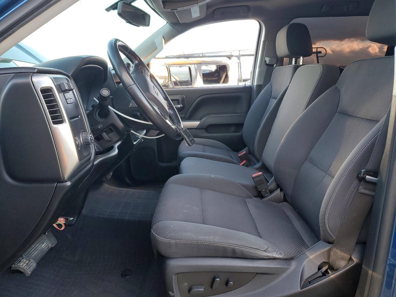 2018 CHEVROLET SILVERADO C1500 LT photo 7