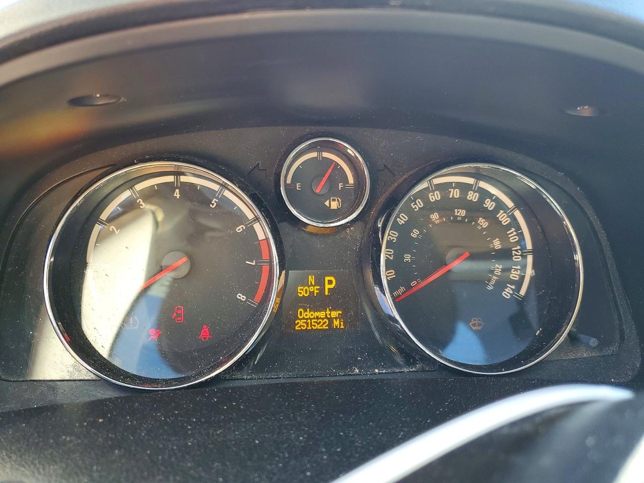 2009 SATURN VUE XE photo 9