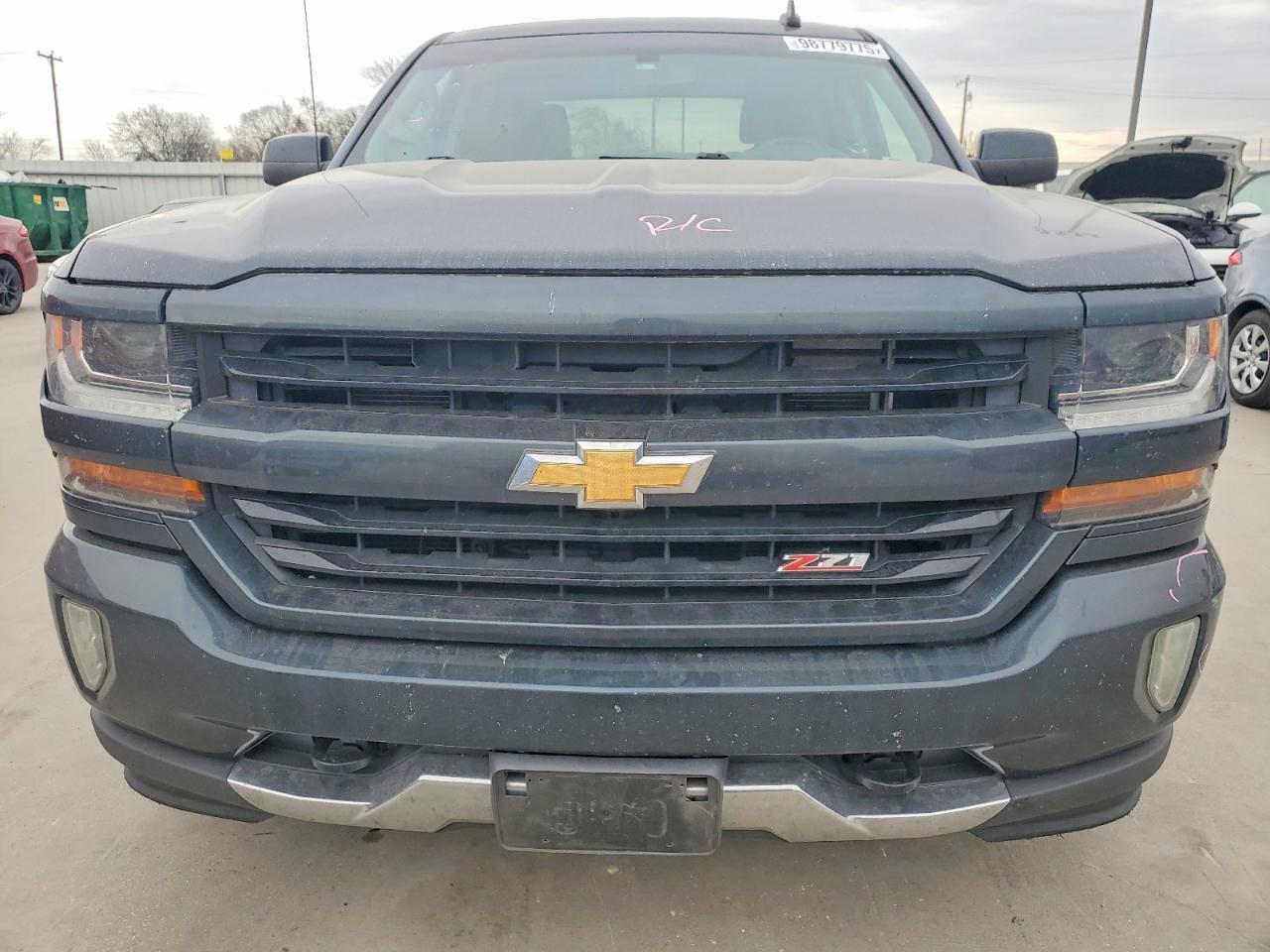 2017 CHEVROLET SILVERADO K1500 LT photo 5
