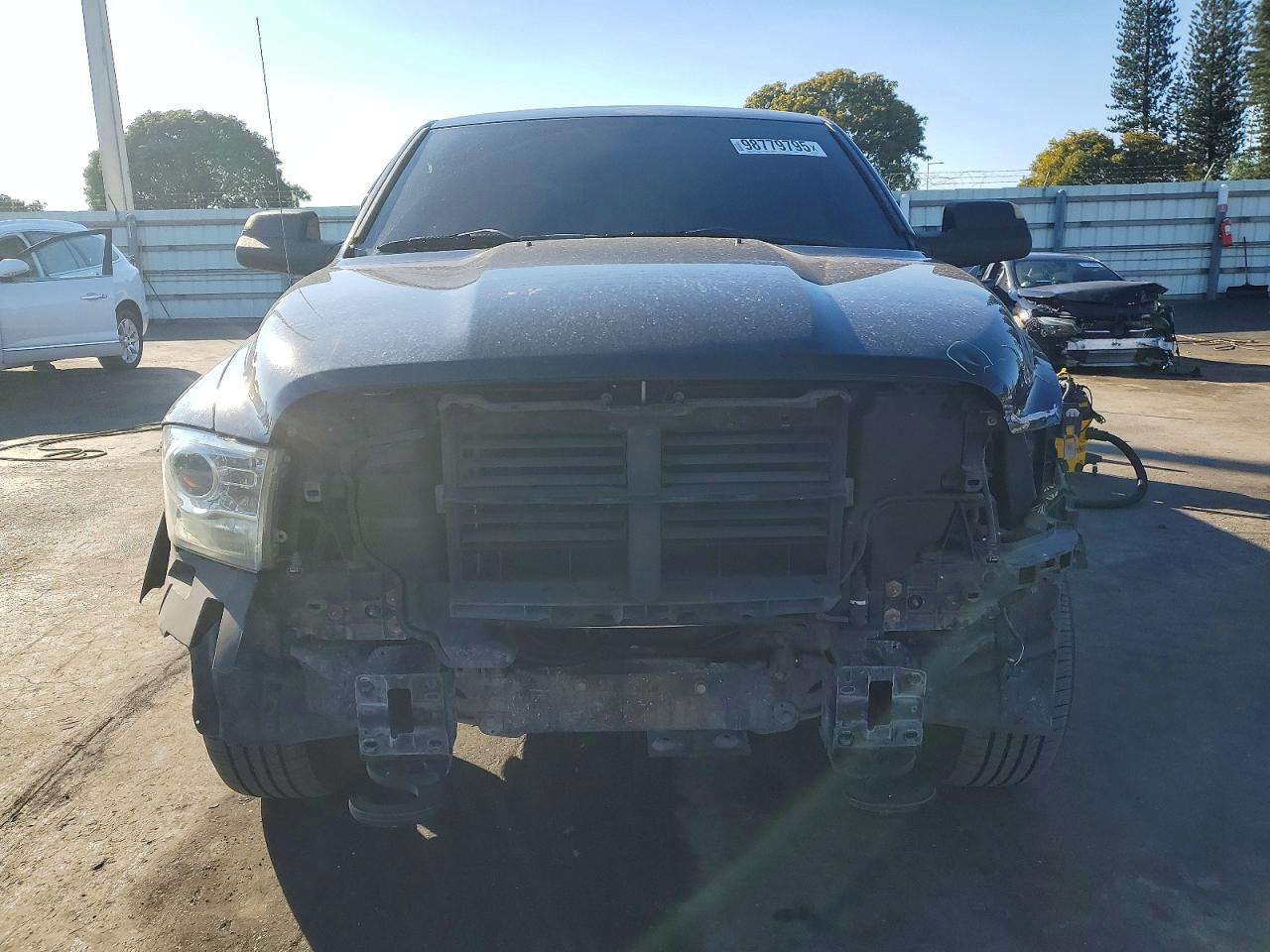 2015 RAM 1500 LARAMIE photo 5