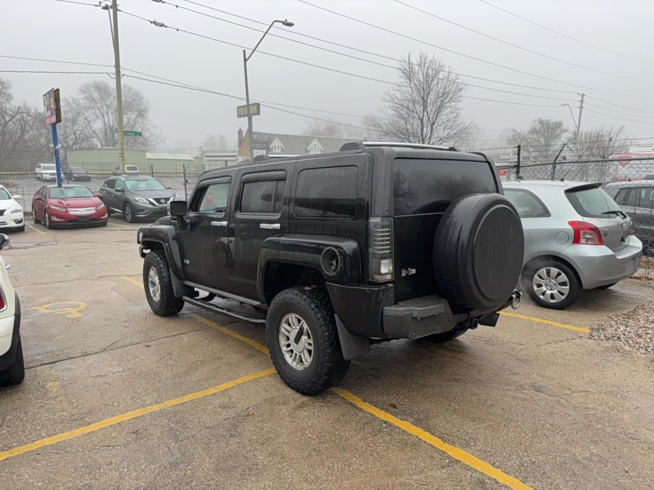 2008 HUMMER H3 ALPHA photo 3
