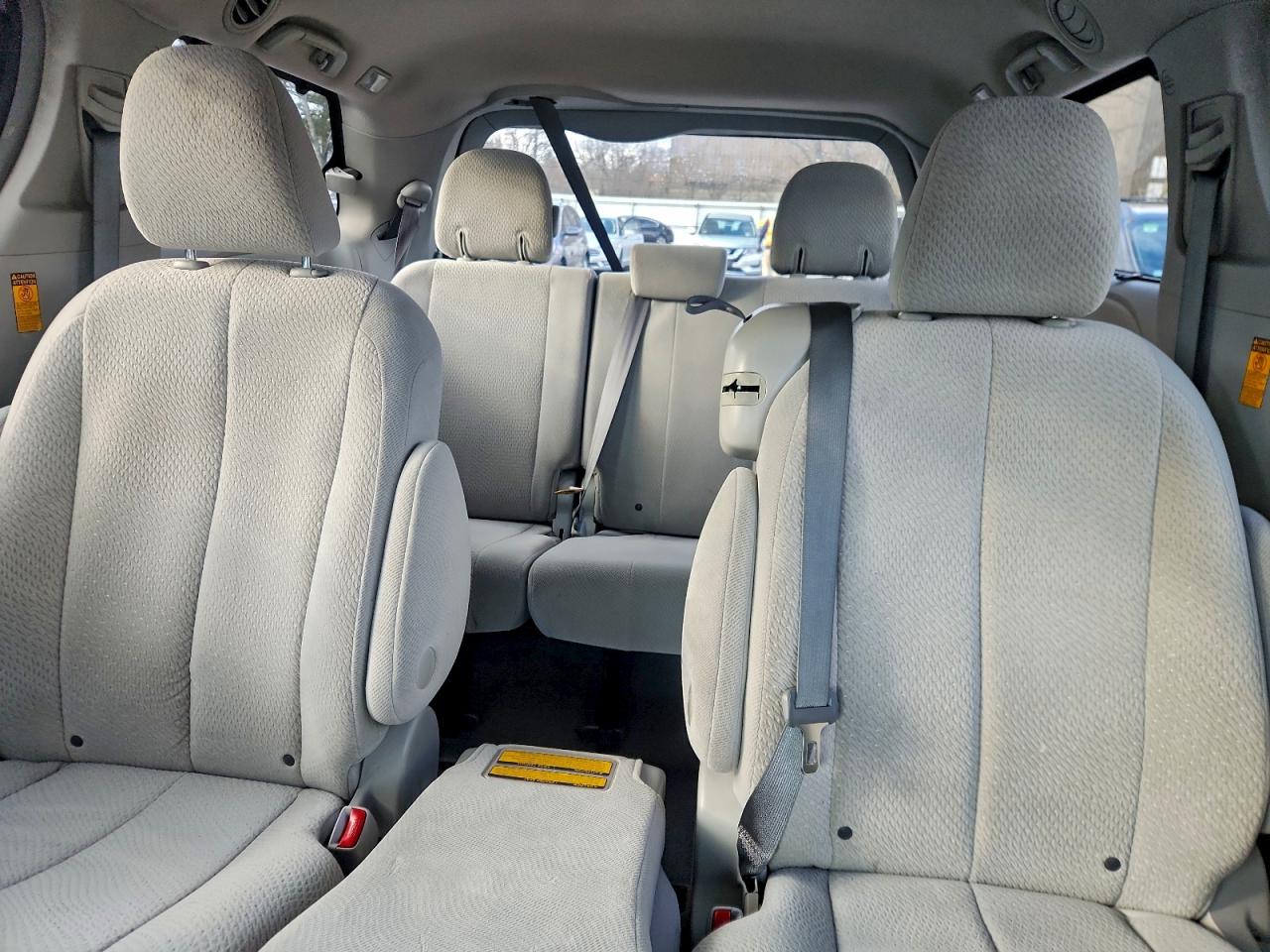 2013 TOYOTA SIENNA LE photo 10