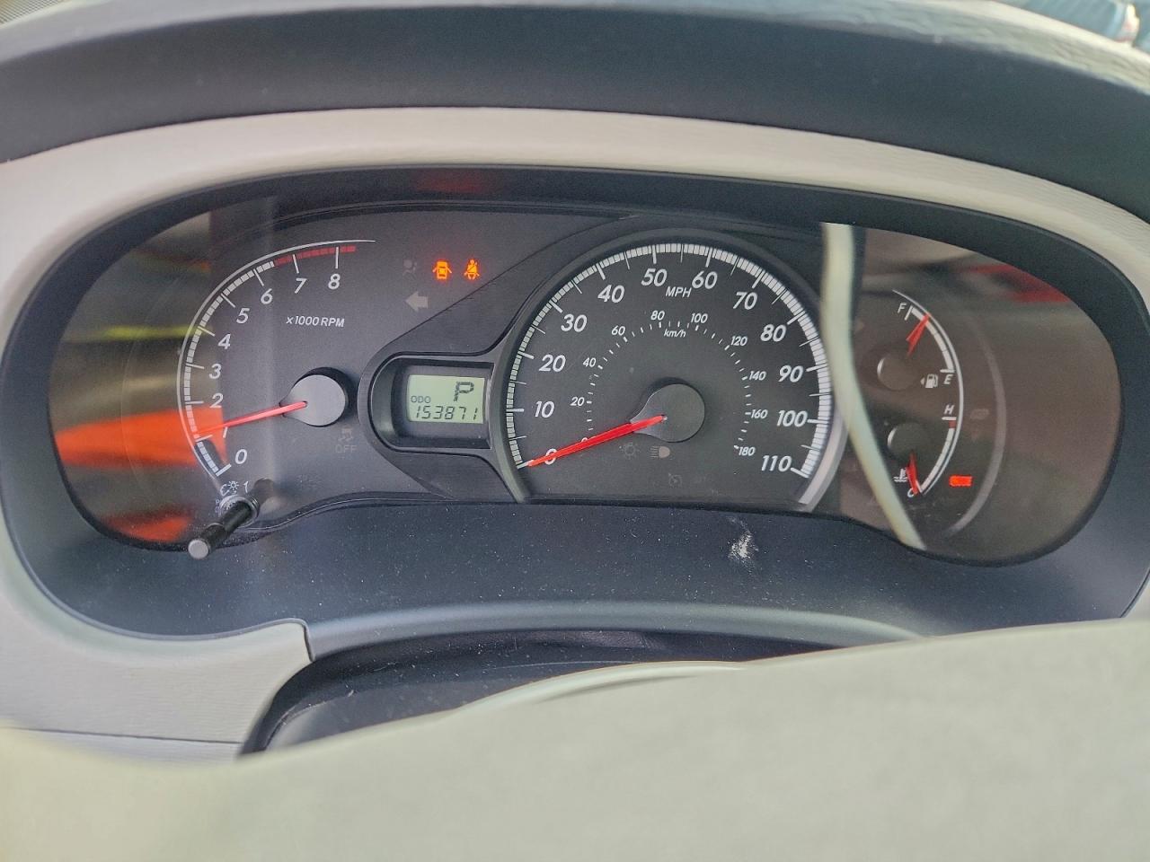 2013 TOYOTA SIENNA LE photo 9