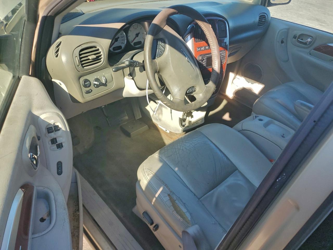 2005 CHRYSLER TOWN & COUNTRY LIMITED photo 8