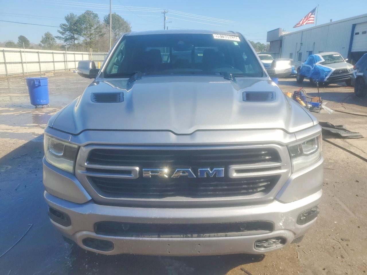 2023 RAM 1500 LARAMIE photo 5