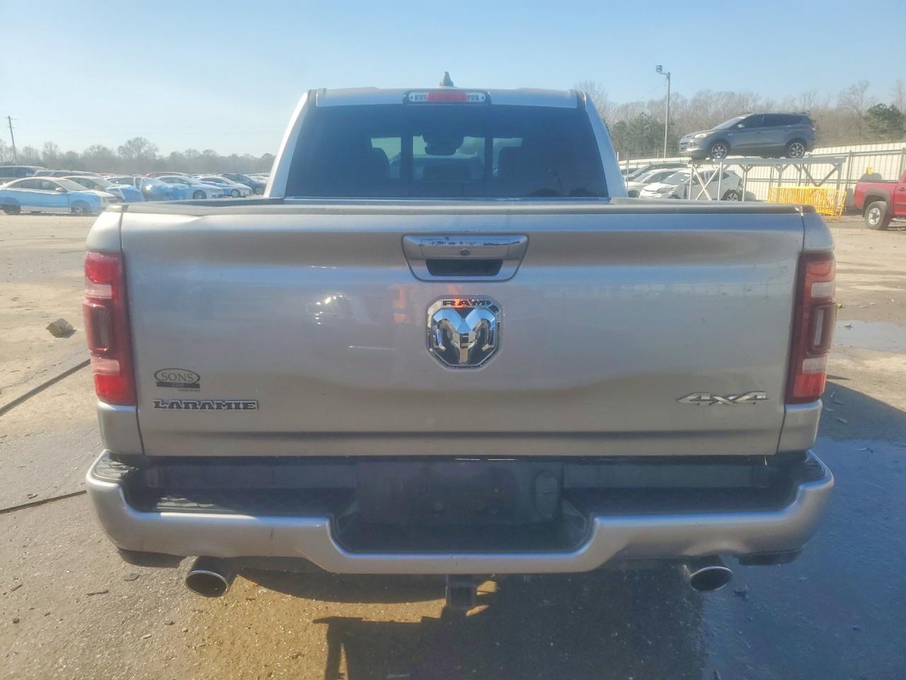 2023 RAM 1500 LARAMIE photo 6