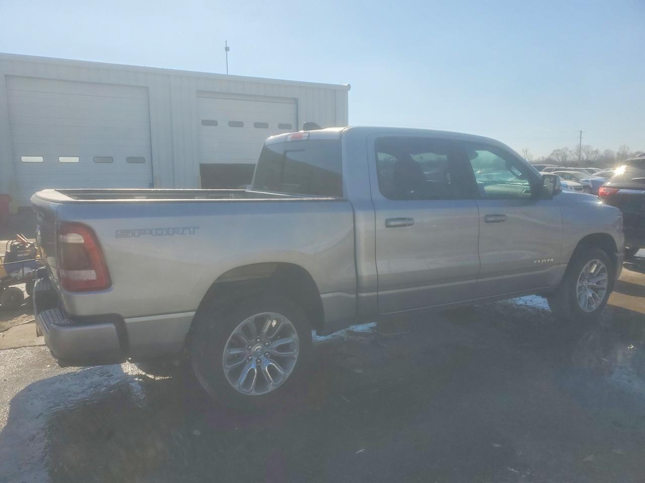 2023 RAM 1500 LARAMIE photo 3