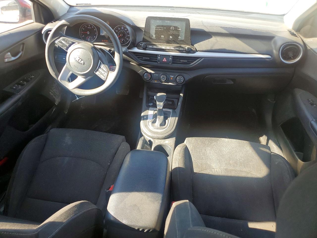 2020 KIA FORTE FE photo 8