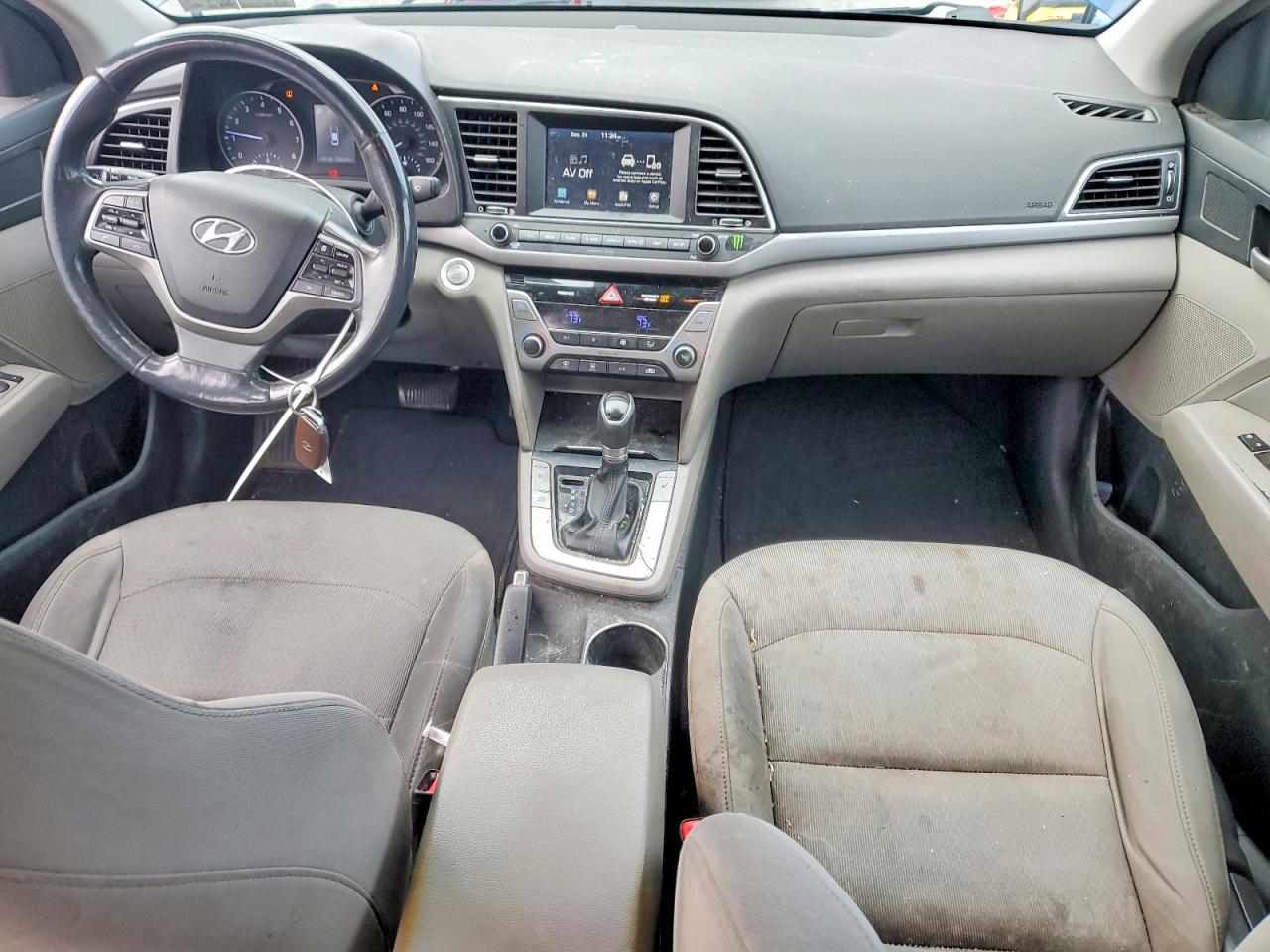 2018 HYUNDAI ELANTRA SEL photo 8