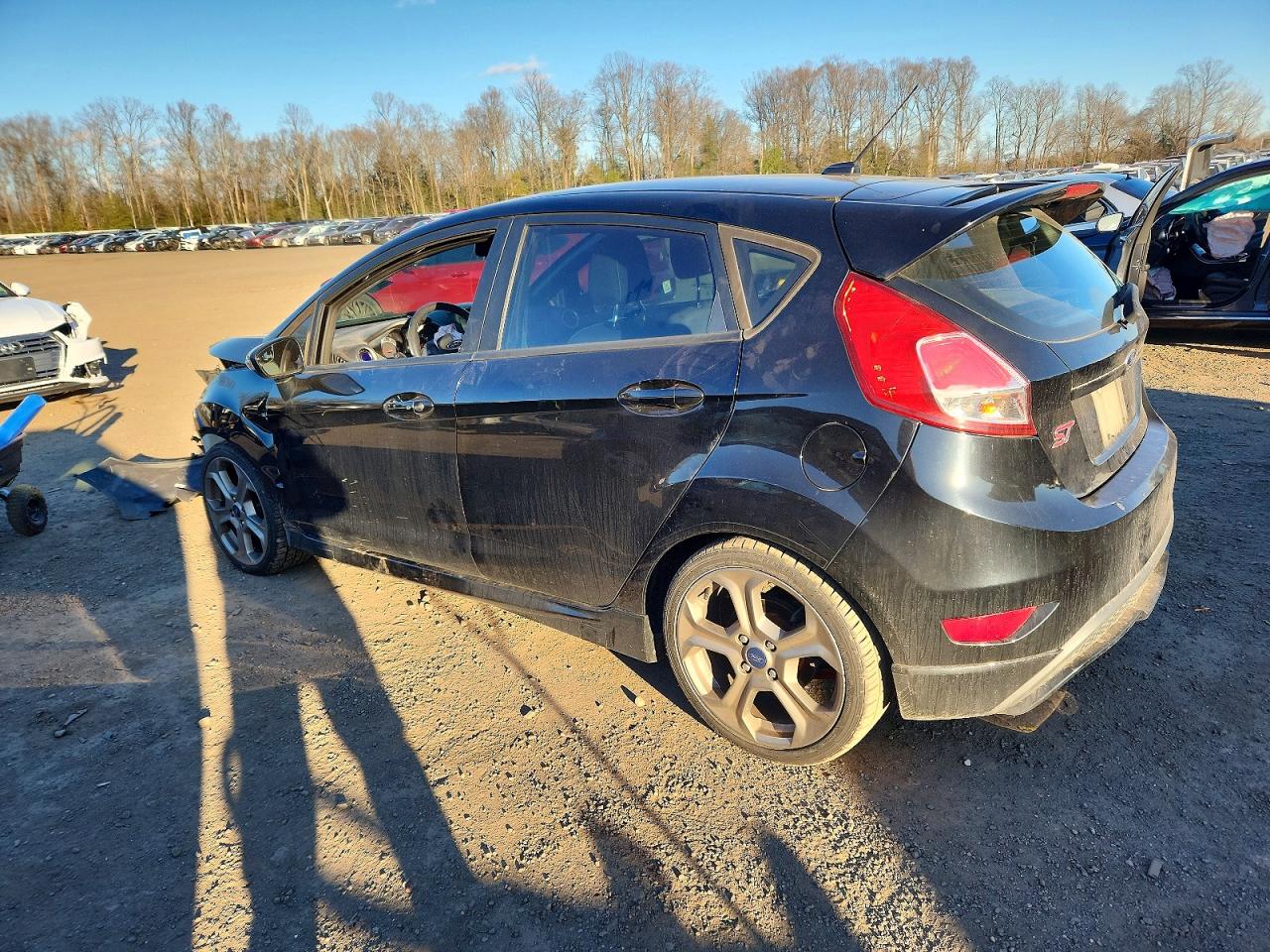 2018 FORD FIESTA ST photo 2