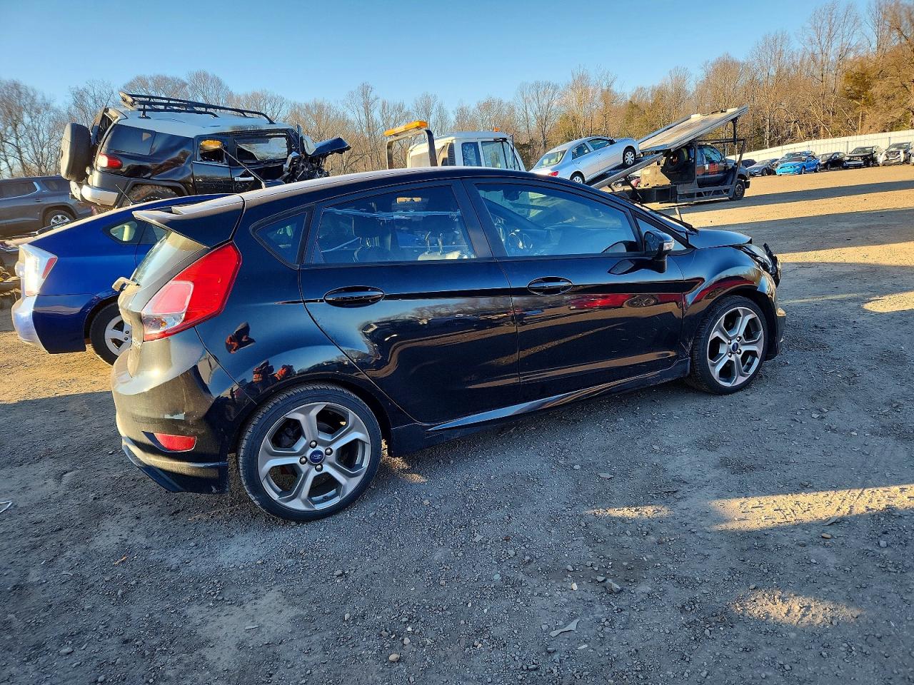 2018 FORD FIESTA ST photo 3