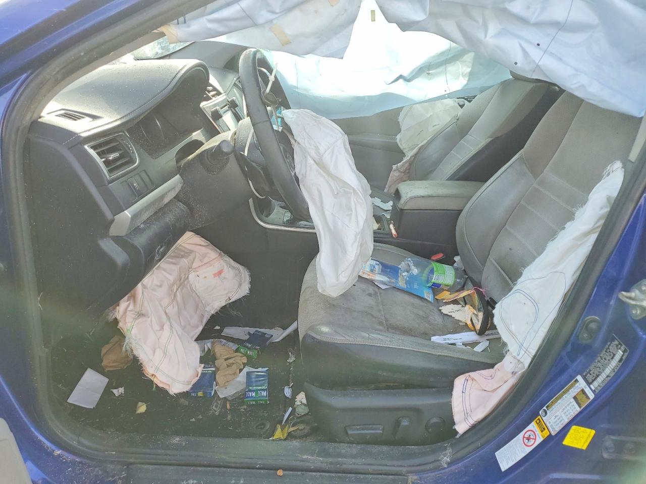 2016 TOYOTA CAMRY LE photo 7