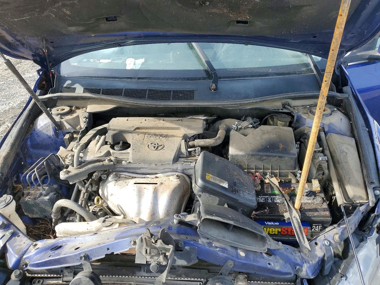 2016 TOYOTA CAMRY LE photo 11