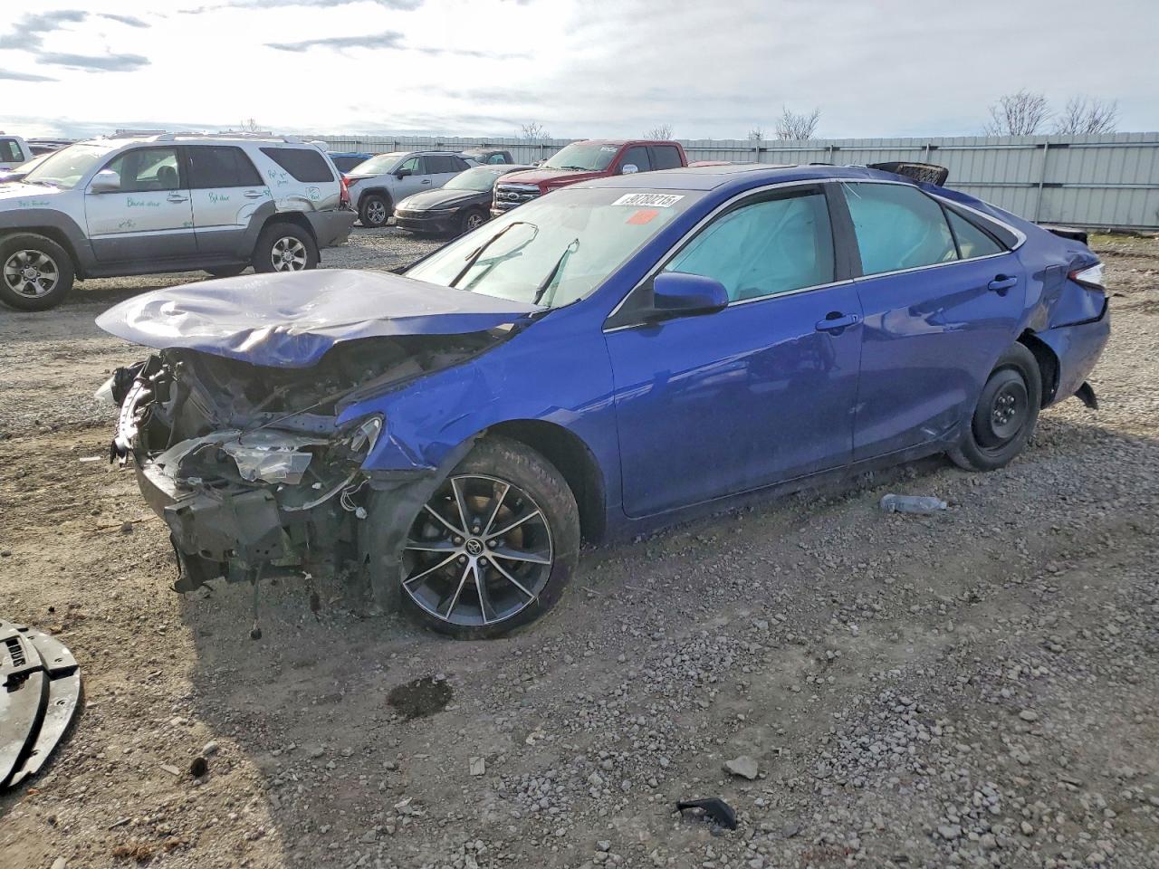2016 TOYOTA CAMRY