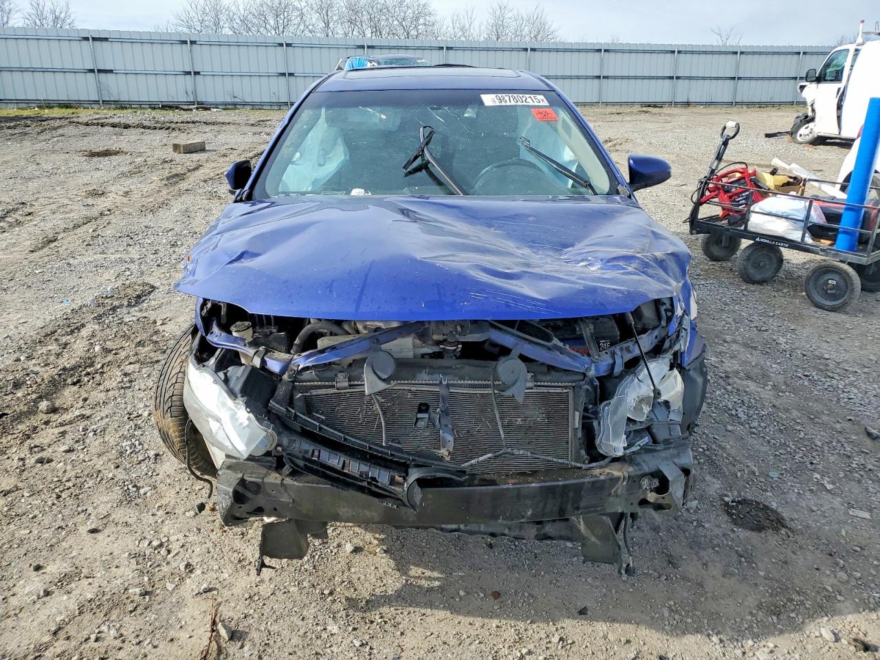 2016 TOYOTA CAMRY LE photo 5
