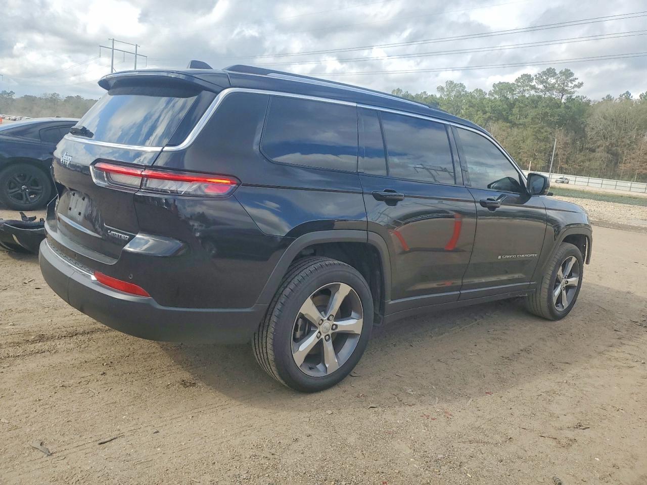 2022 JEEP GRAND CHEROKEE L LIMITED photo 3