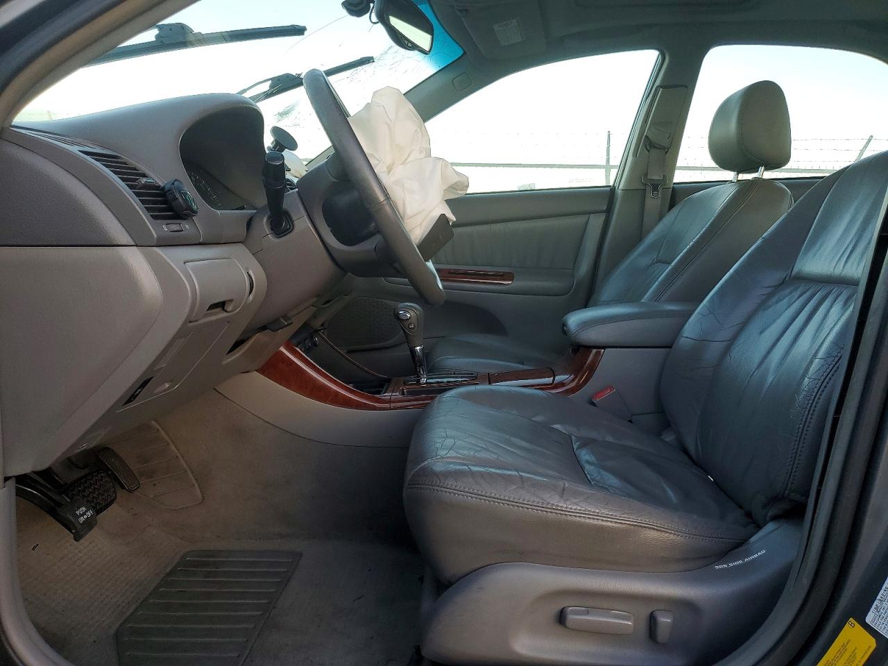 2003 TOYOTA CAMRY LE photo 7