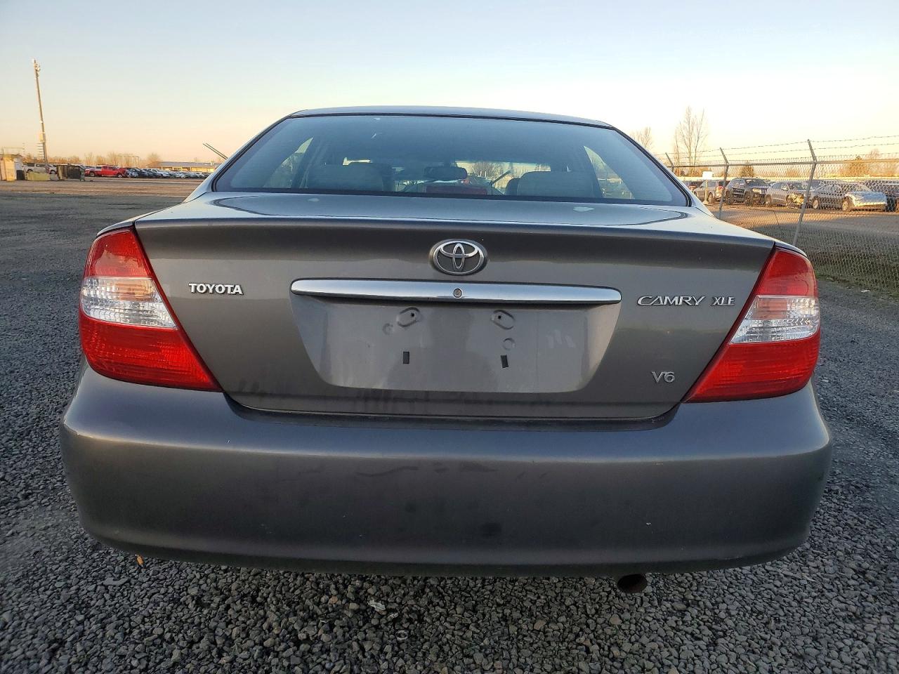 2003 TOYOTA CAMRY LE photo 6