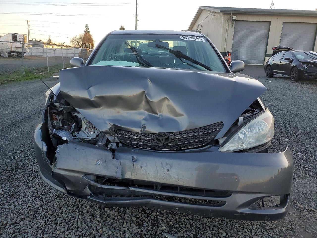 2003 TOYOTA CAMRY LE photo 5
