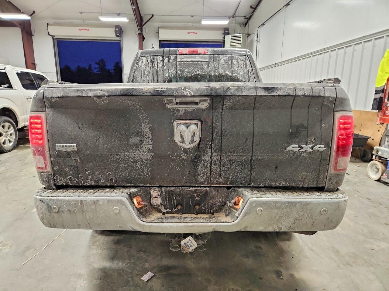 2014 RAM 1500 LARAMIE photo 6