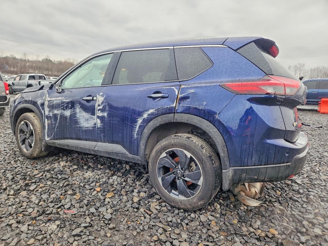 2024 NISSAN ROGUE SV photo 2