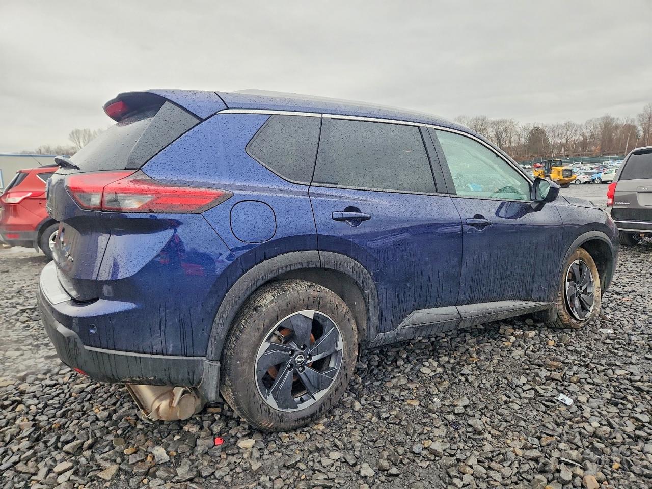 2024 NISSAN ROGUE SV photo 3
