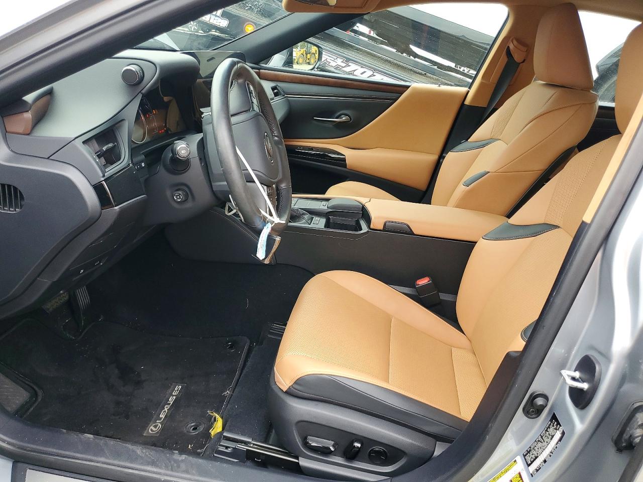 2022 LEXUS ES 300H BASE photo 7