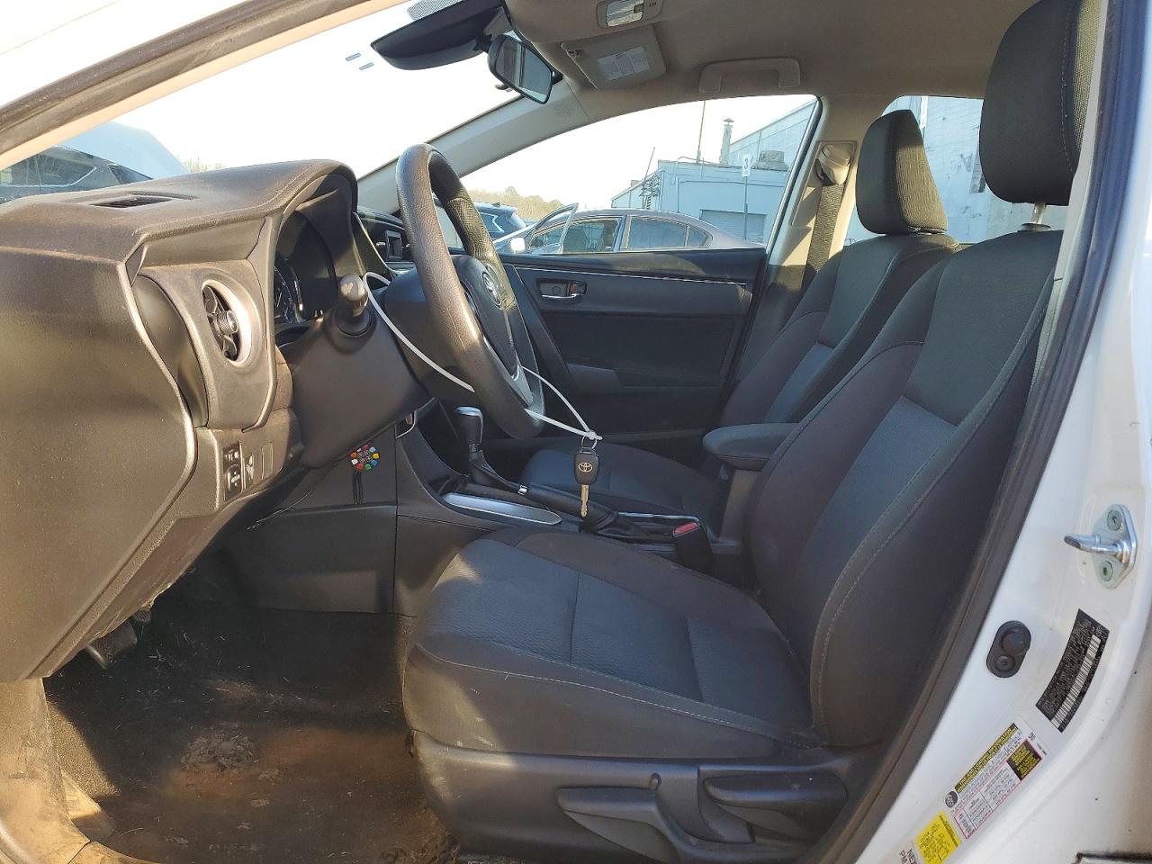 2018 TOYOTA COROLLA L photo 7