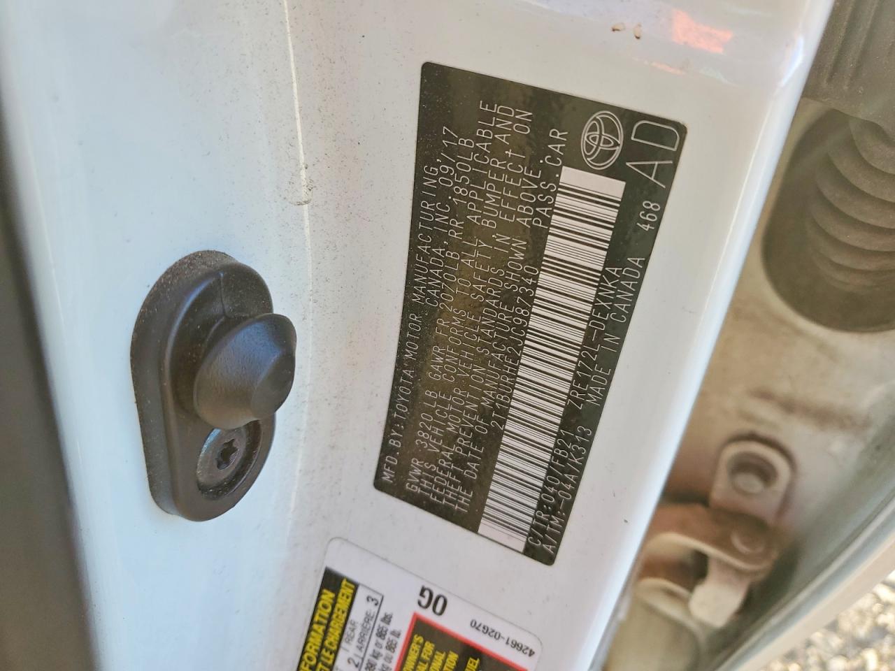 2018 TOYOTA COROLLA L photo 12