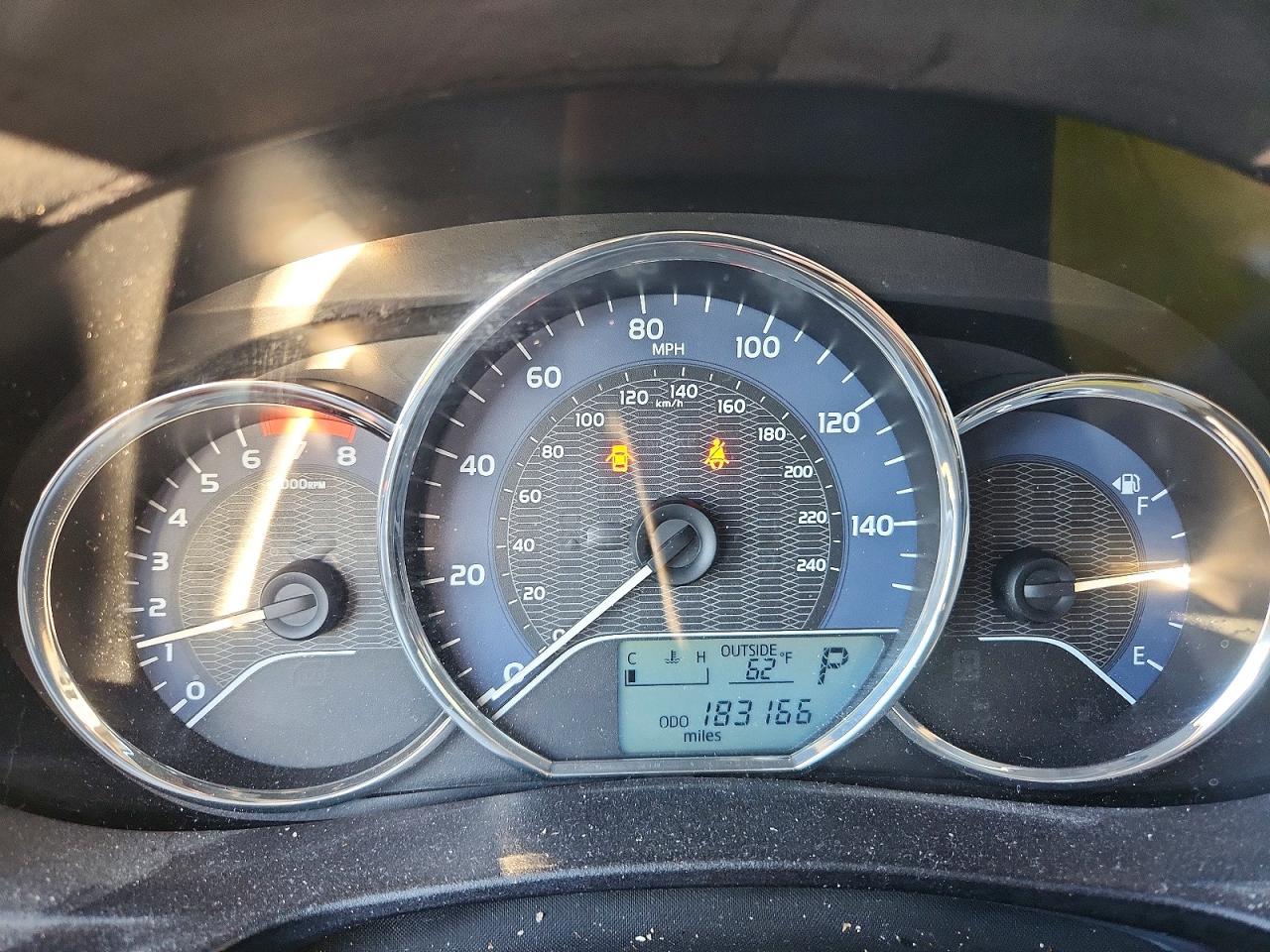 2015 TOYOTA COROLLA L photo 9