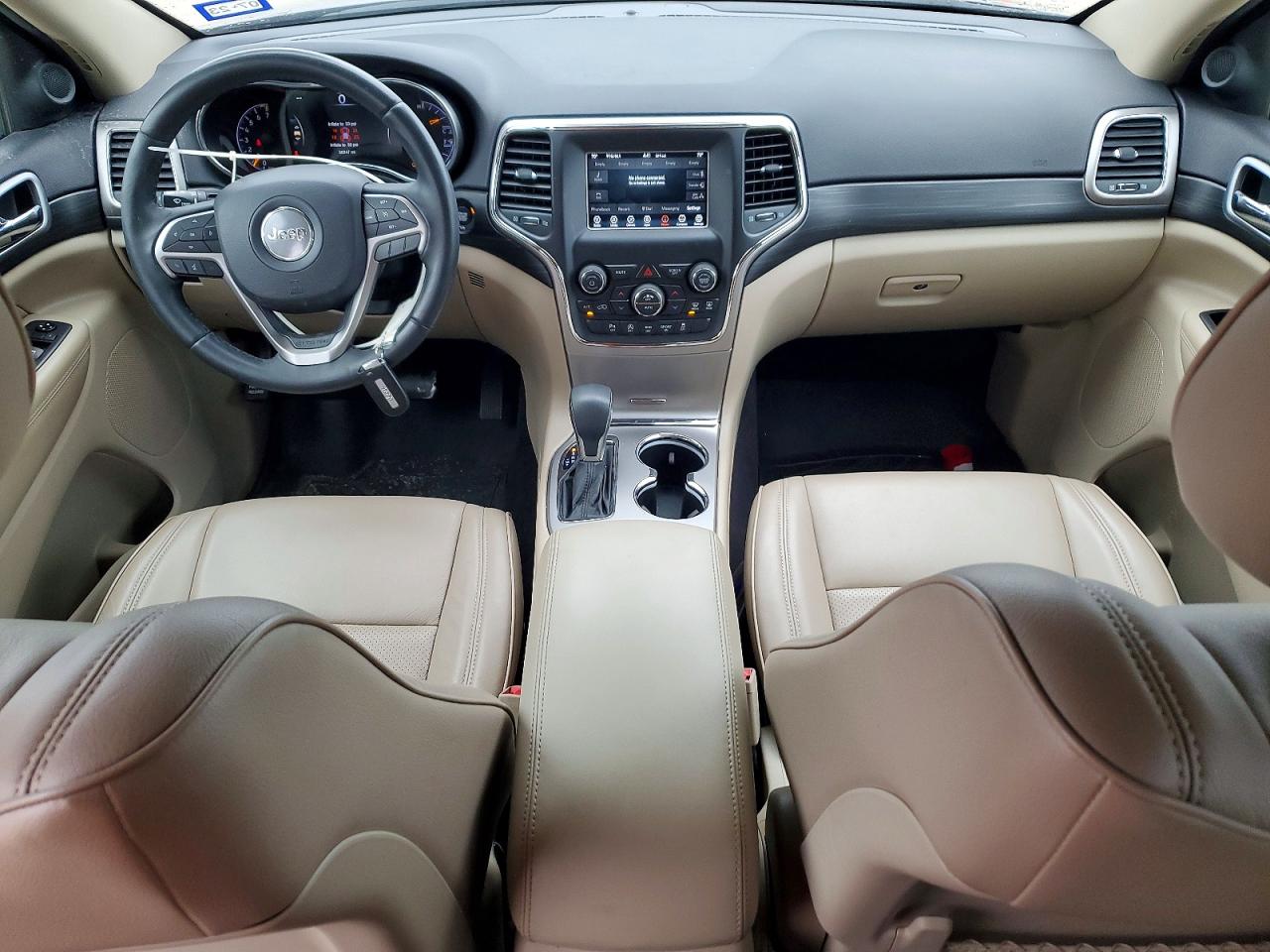 2019 JEEP GRAND CHEROKEE LAREDO photo 8
