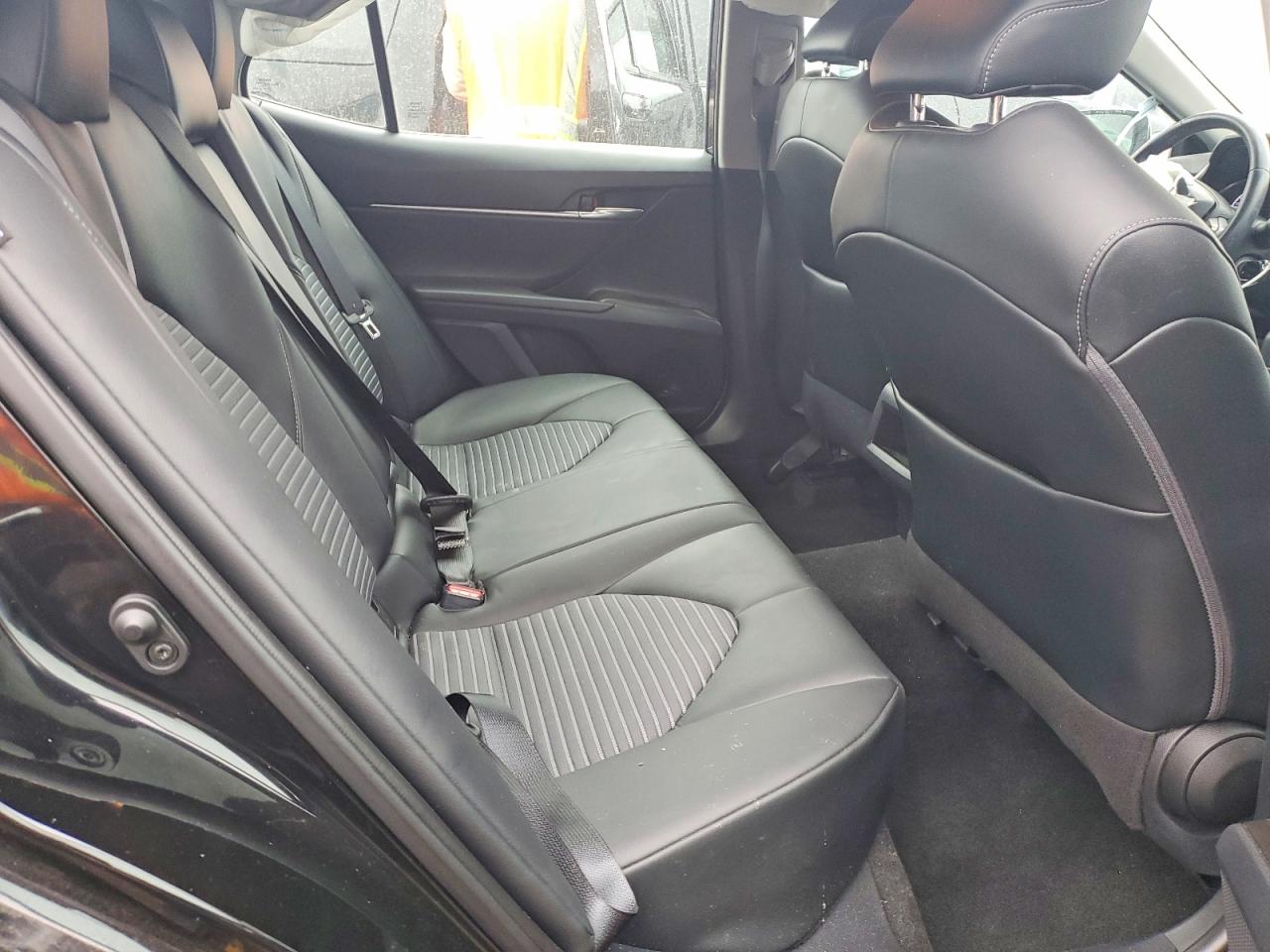 2021 TOYOTA CAMRY SE photo 28