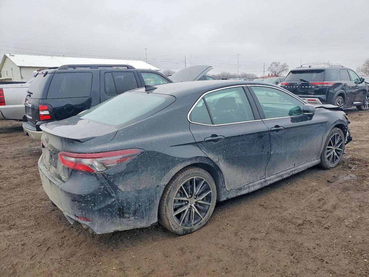 2021 TOYOTA CAMRY SE photo 7