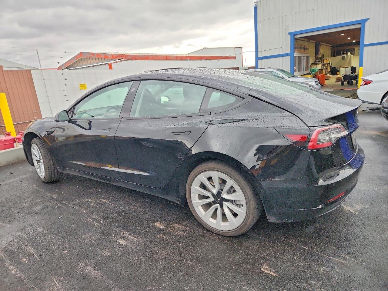 2022 TESLA MODEL 3 photo 2