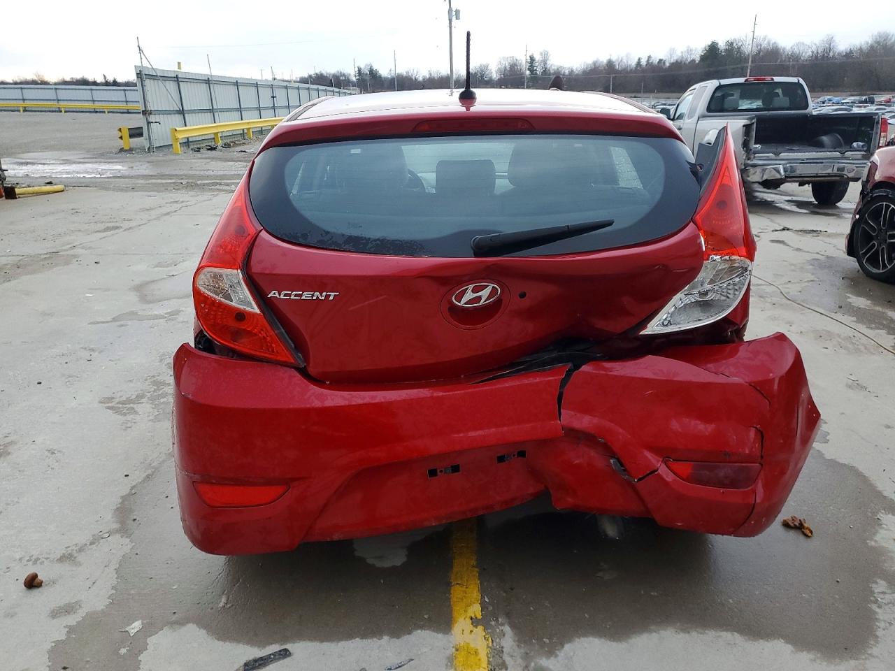2017 HYUNDAI ACCENT SE photo 6