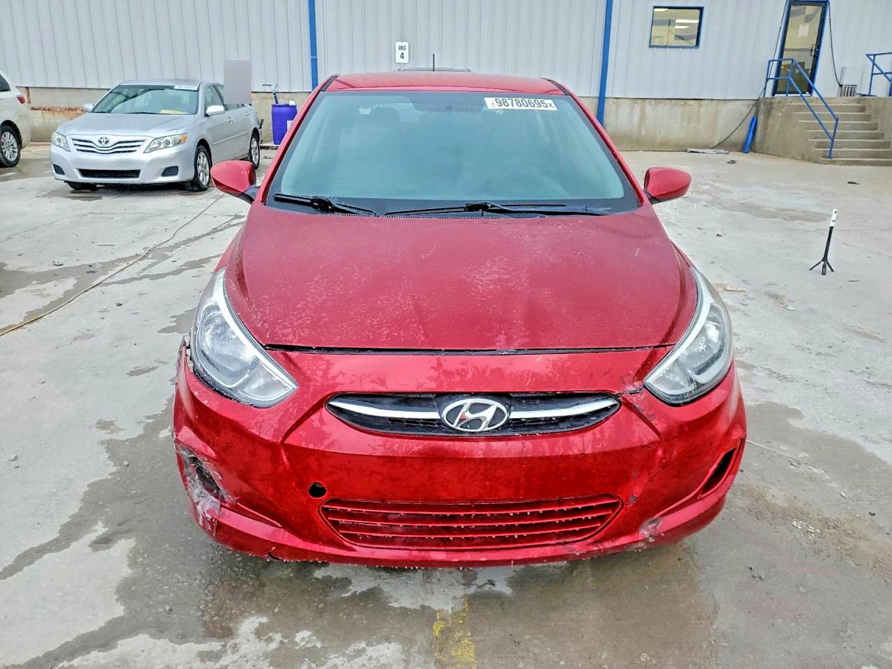 2017 HYUNDAI ACCENT SE photo 5