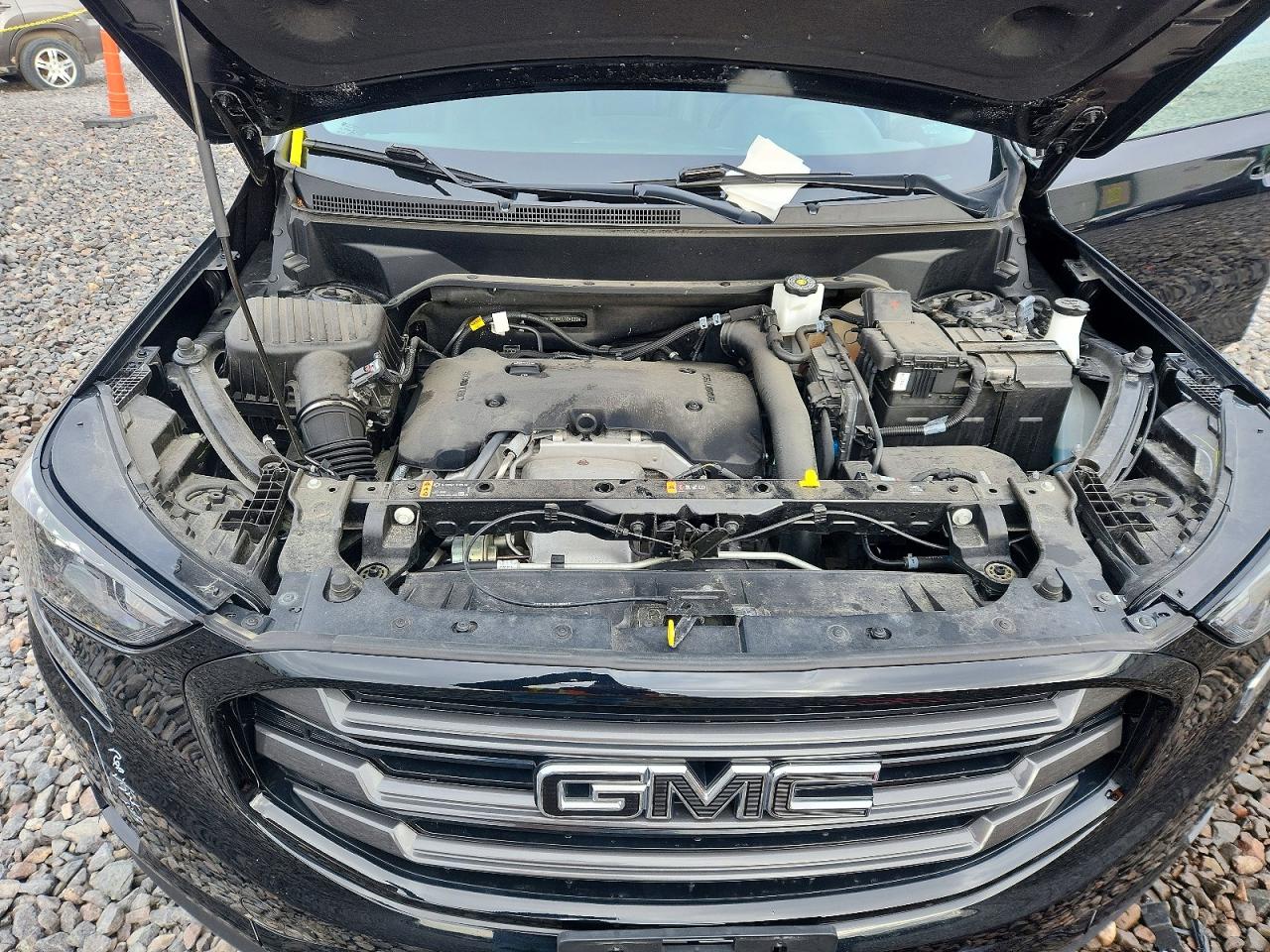 2020 GMC TERRAIN SLT photo 11
